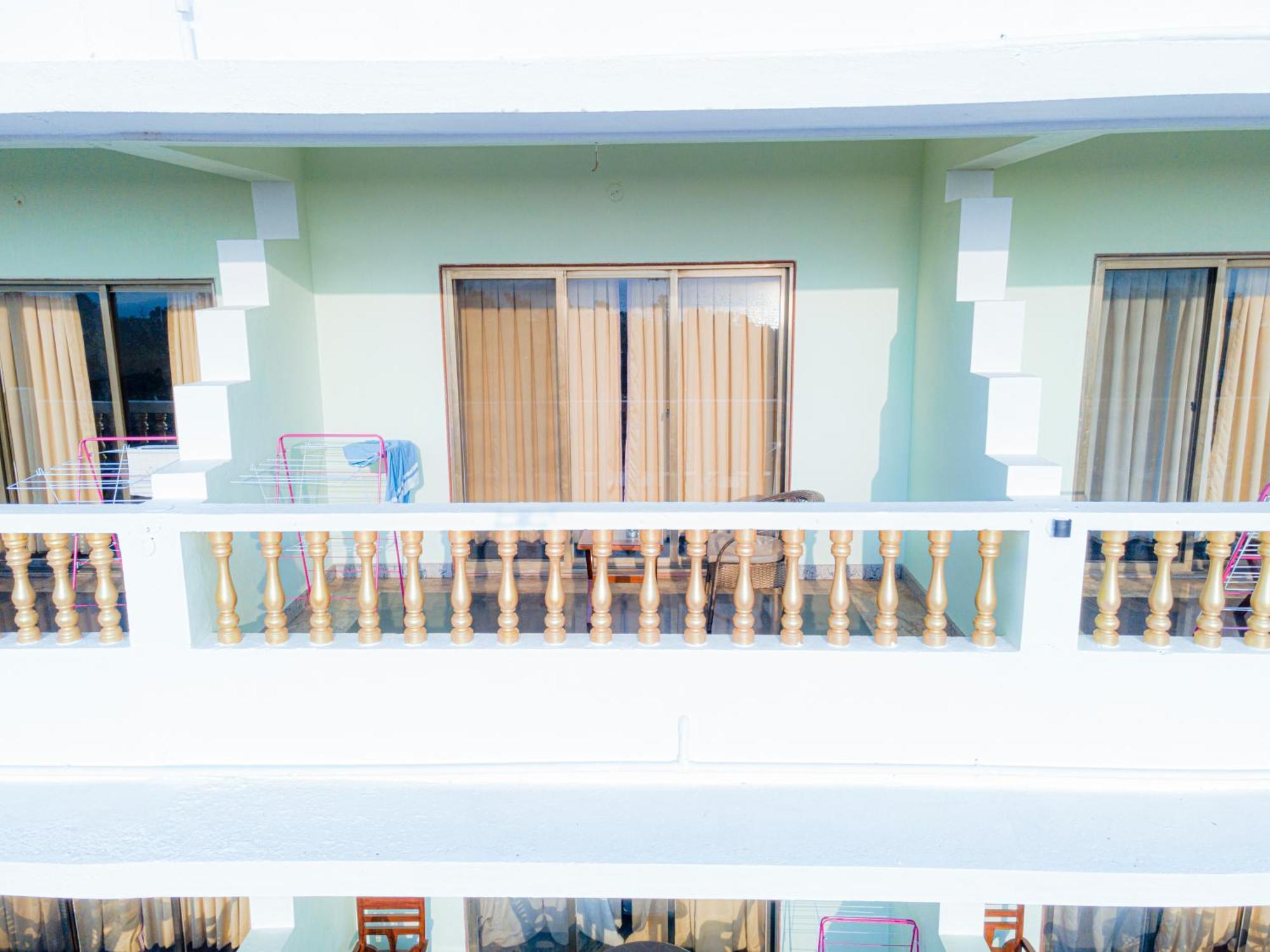 Sparv Aulakhs Resort Mandrem Exterior foto