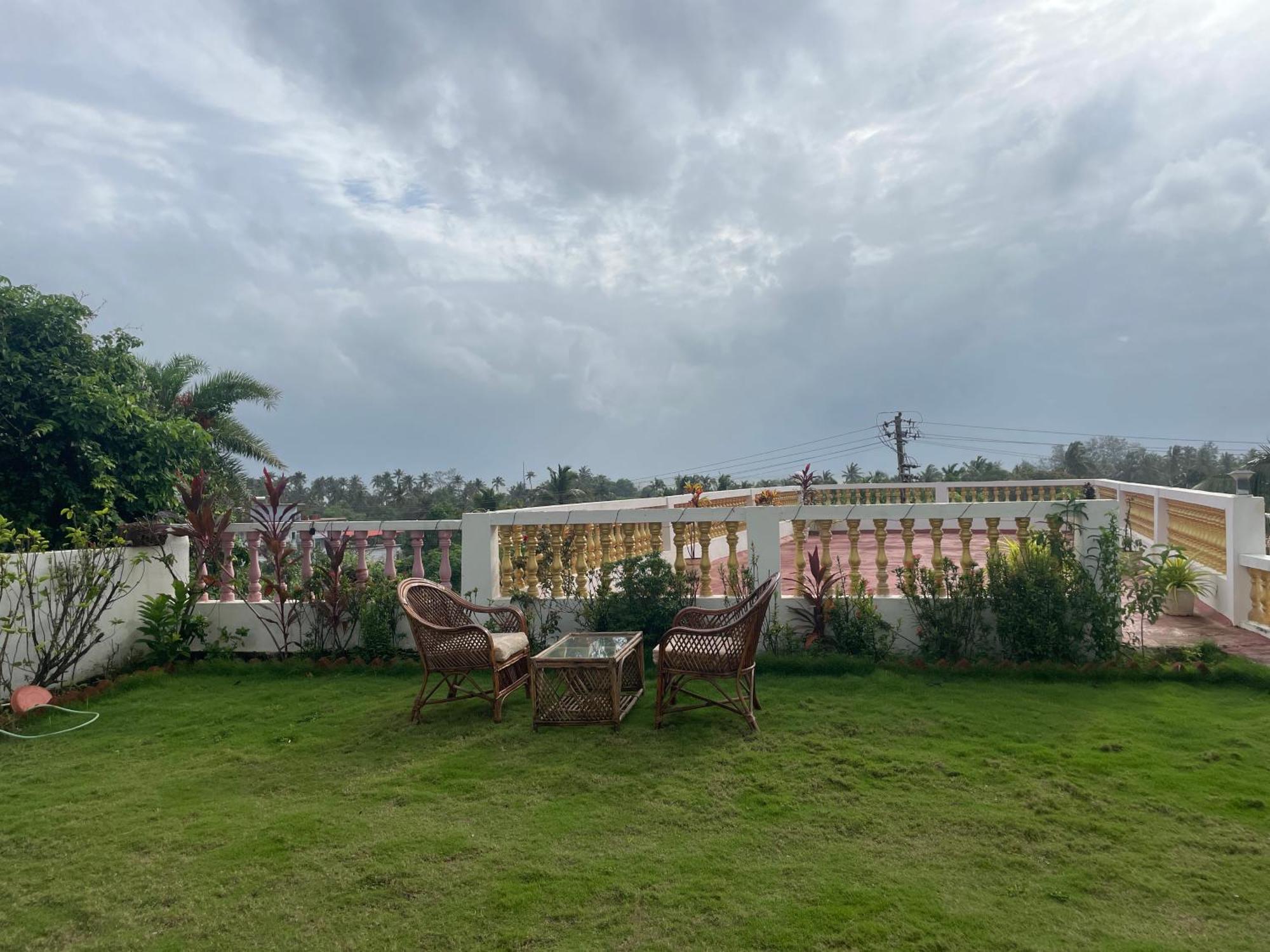 Sparv Aulakhs Resort Mandrem Exterior foto